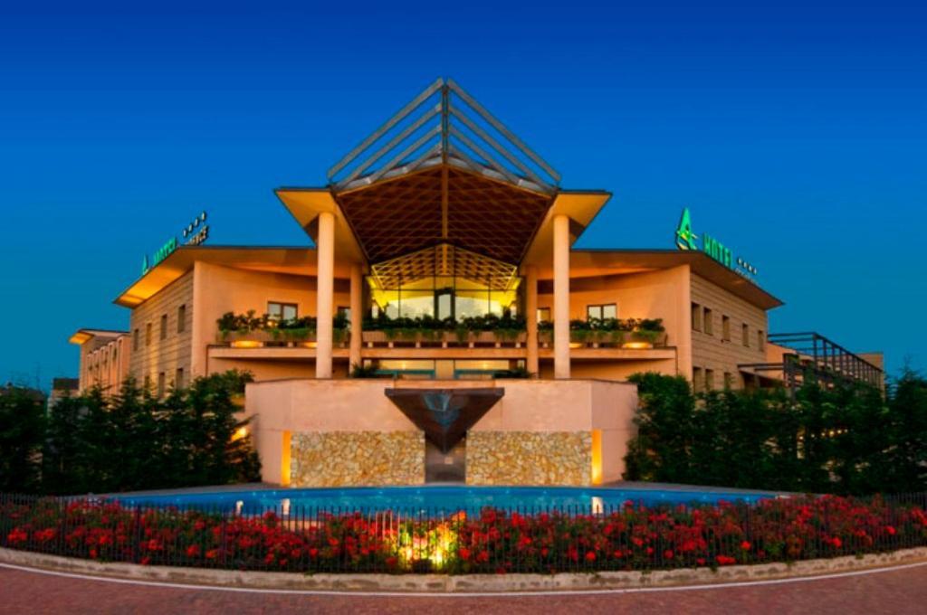 As Hotel Cambiago Εξωτερικό φωτογραφία