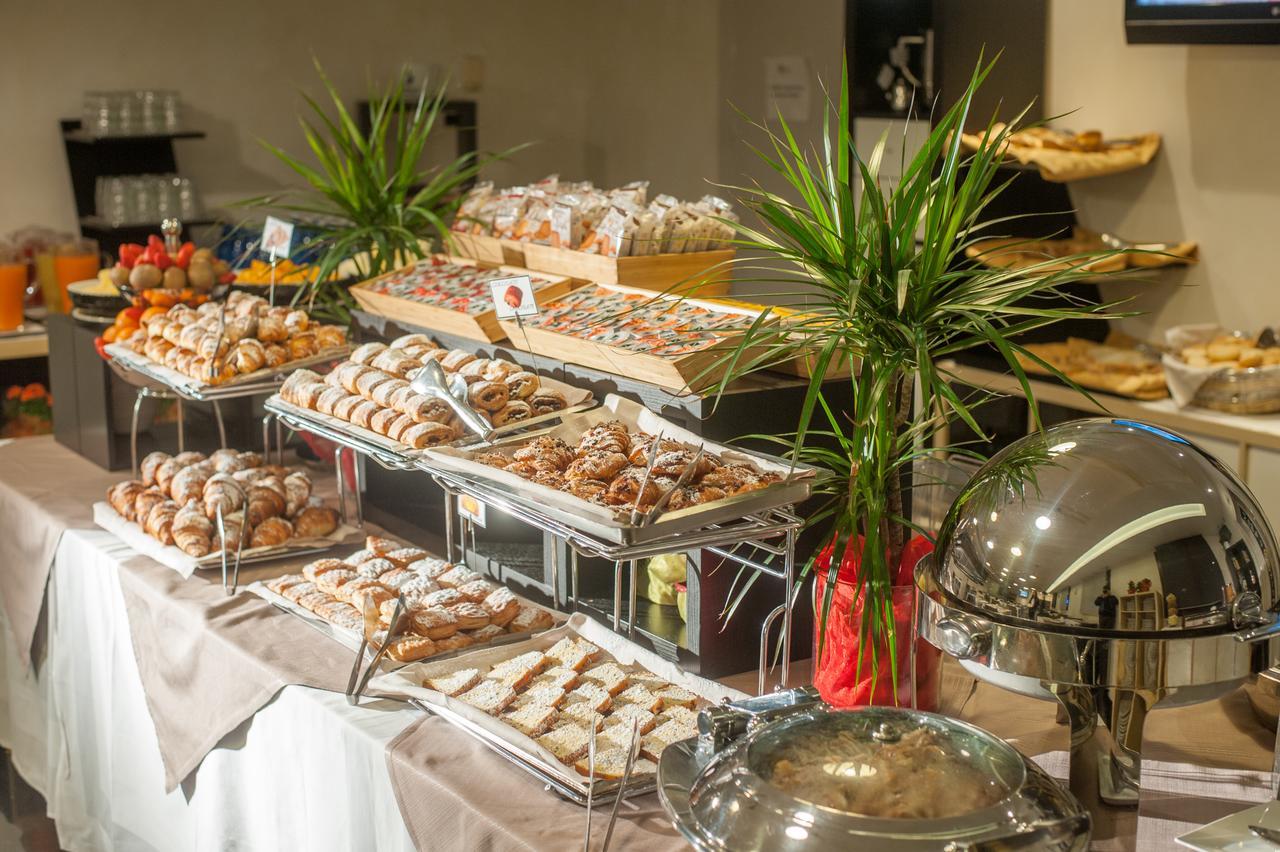 As Hotel Cambiago Εξωτερικό φωτογραφία
