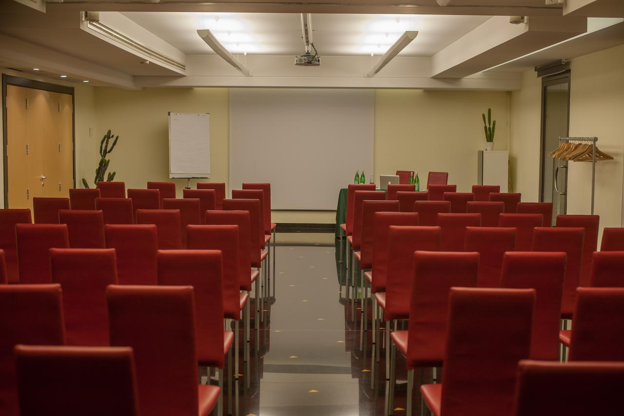 As Hotel Cambiago Εξωτερικό φωτογραφία