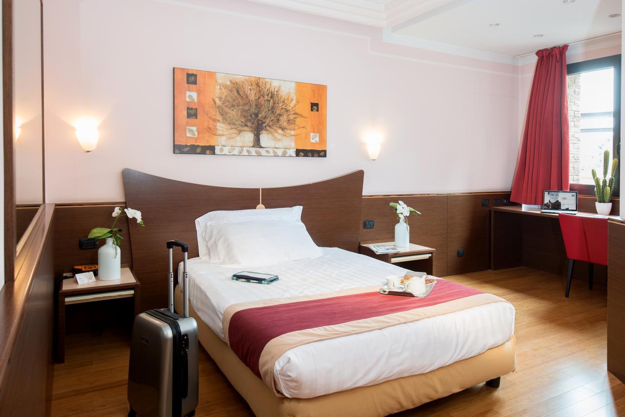 As Hotel Cambiago Δωμάτιο φωτογραφία